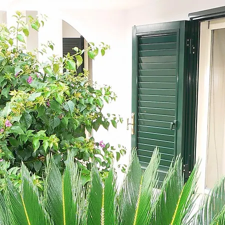 Il Giardino Delle Sete Nocleg ze śniadaniem Mesagne